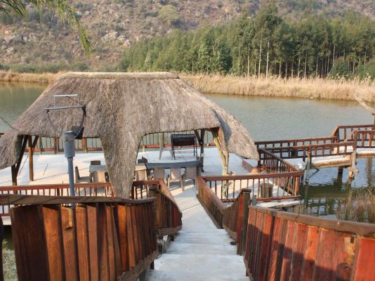 Emahlathini Guest Farm - 250692