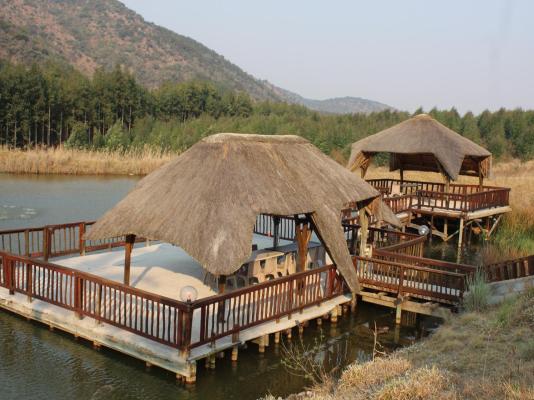 Emahlathini Guest Farm - 250703