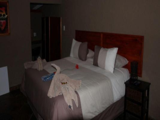 Emahlathini Guest Farm - 250712