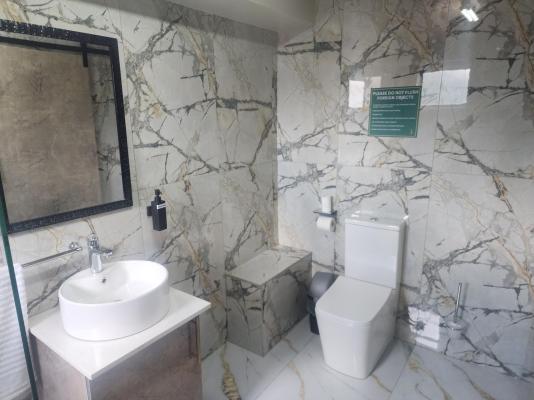 Lakefield Hotel - 250996