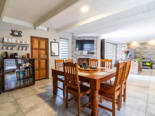 Bosveld In Die Stad 2 - 251050