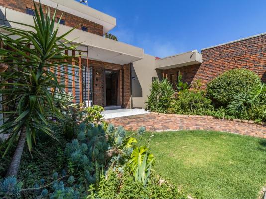 Bosveld In Die Stad 2 - 251061