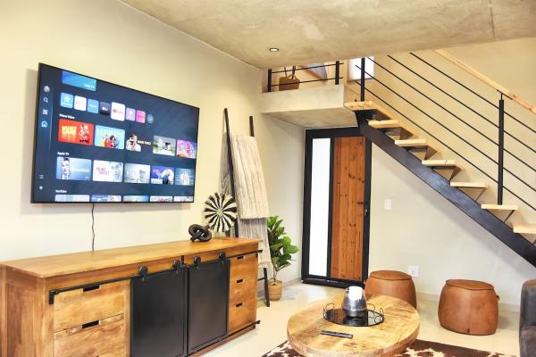 Rustic Hills #1 Luxury Self-Catering - 251140