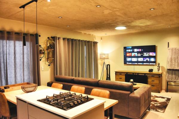 Rustic Hills #1 Luxury Self-Catering - 251142