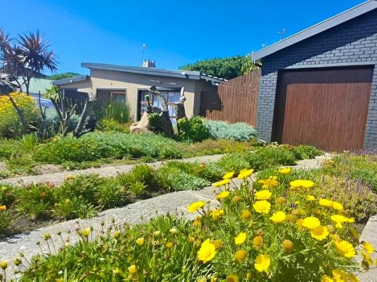 Southern Right Guest House - 251196