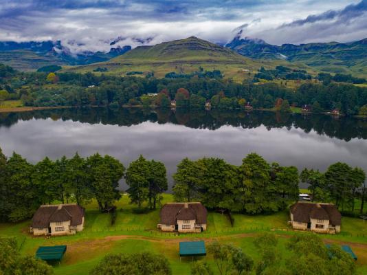 Lake Naverone - 251217