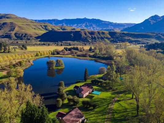 Lake Naverone - 251222