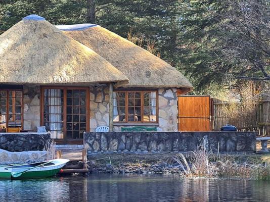 Lake Naverone - 251253