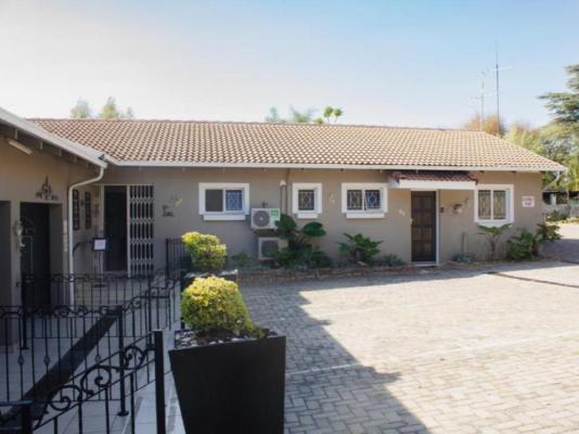 Oaklands Inn & Conference Centre - 251339