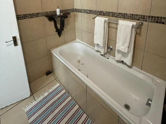 Oaklands Inn & Conference Centre - 251353