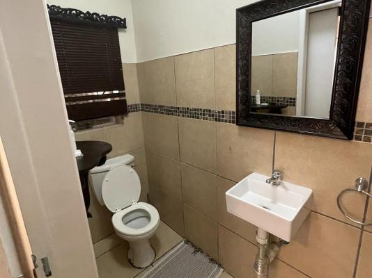 Oaklands Inn & Conference Centre - 251356