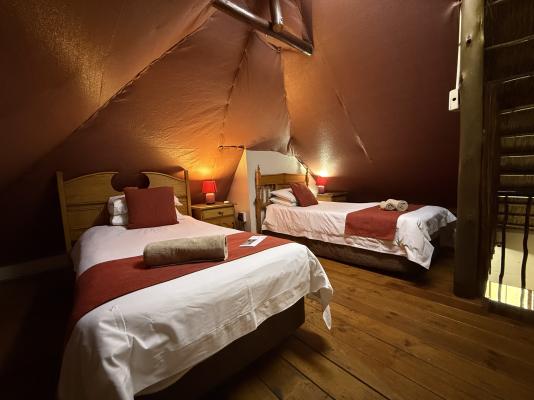 Two-Bedroom Chalet En Suite