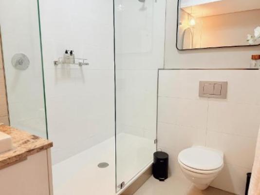 Instellies Self-Catering Apartment - Bathroom
