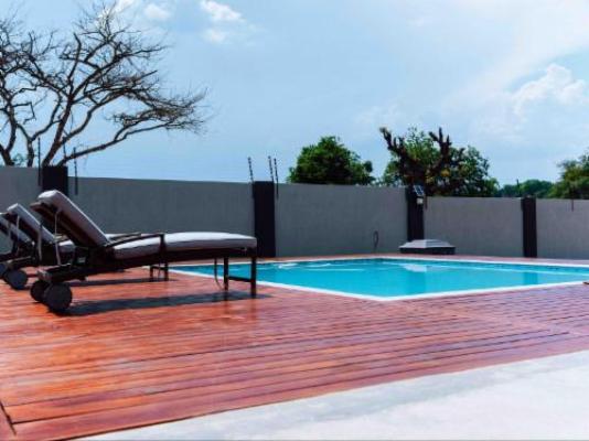 Atimangeni Bush Guest House - Swimming pool