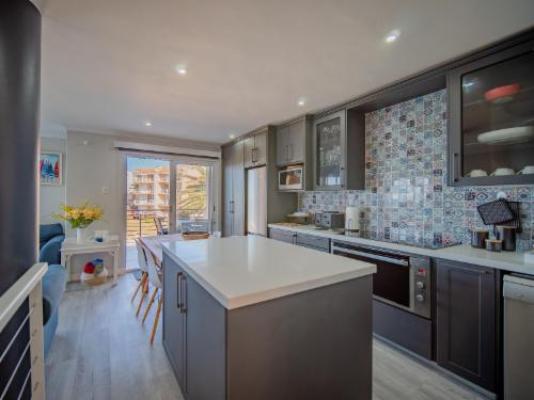 Coral Castle - Breakfast area