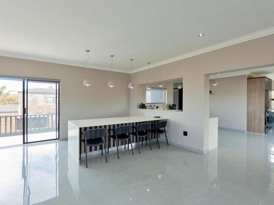 Grey Luxury Accommodation Langebaan - 251960