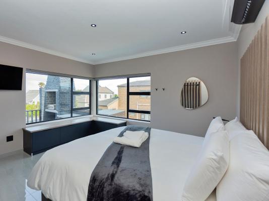 Grey Luxury Accommodation Langebaan - 251968