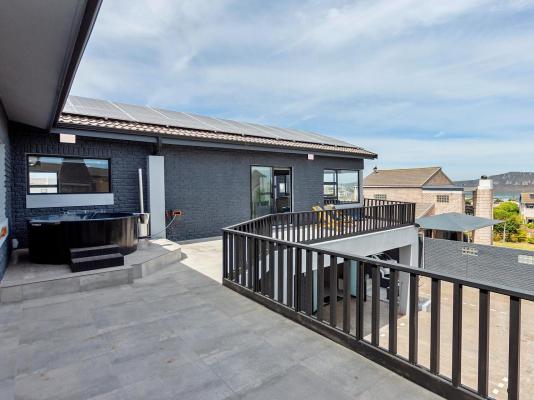 Grey Luxury Accommodation Langebaan - 251975