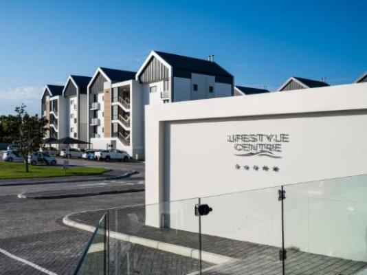 GQ Short Stays - Property / Building