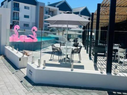 GQ Short Stays - Pool view