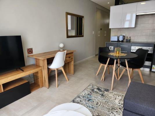 GQ Short Stays - 252075