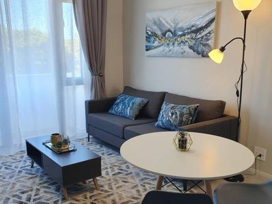 GQ Short Stays - 252093