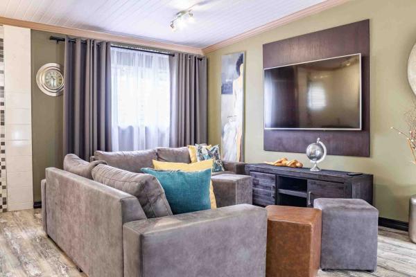 Sunrock Guesthouse - 252157