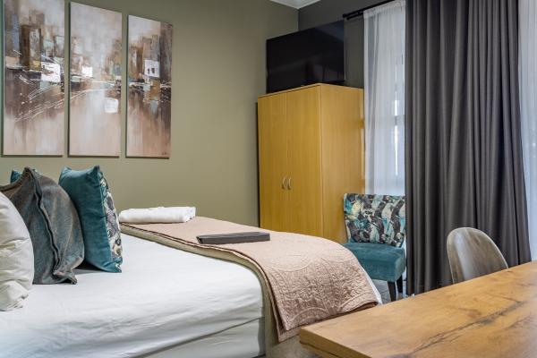 Sunrock Guesthouse - 252196