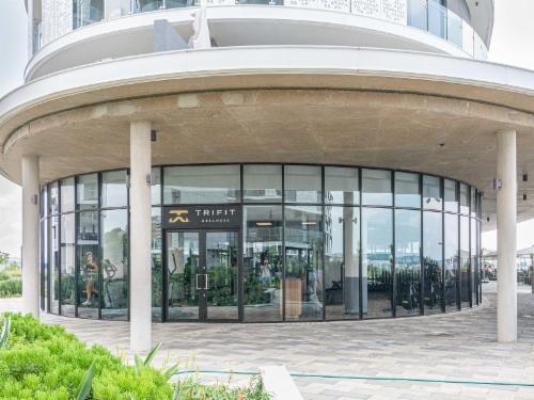 Lux @ Ellipse Galelileo - Facade or entrance