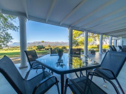 Luxcape Leo Sky Farm - Patio