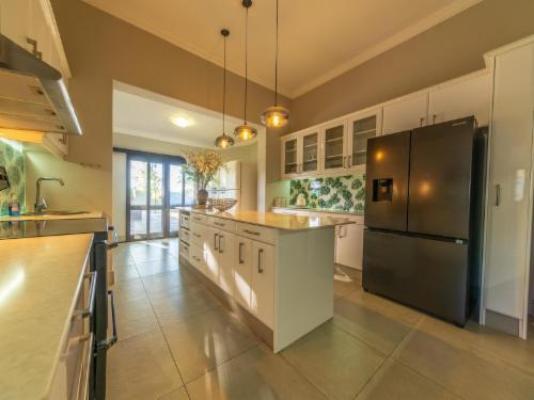 Luxcape Leo Sky Farm - Breakfast area