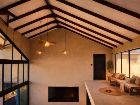 Sanyati Villa - Living Room