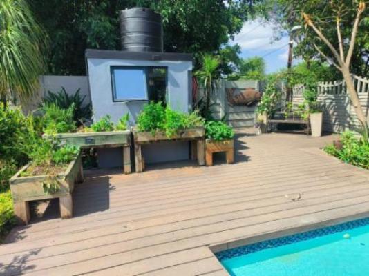 Rose Cottage - Garden