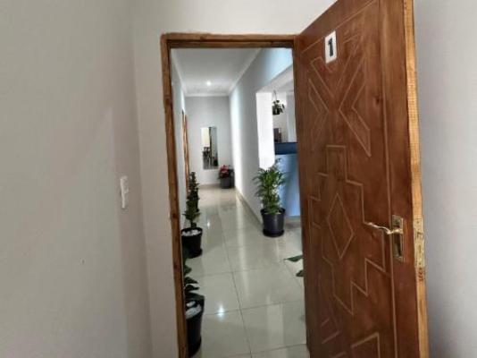 P Wake Luna Guest house - Facade or entrance