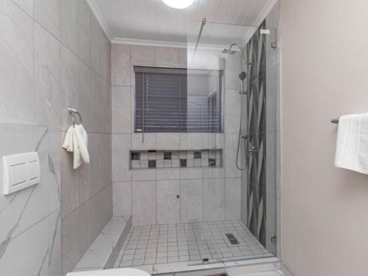 Oceanberg Apartments - 252656