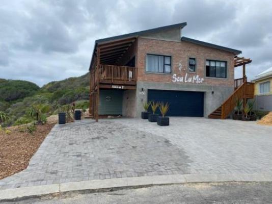 Sea La Mer Villa - Street view