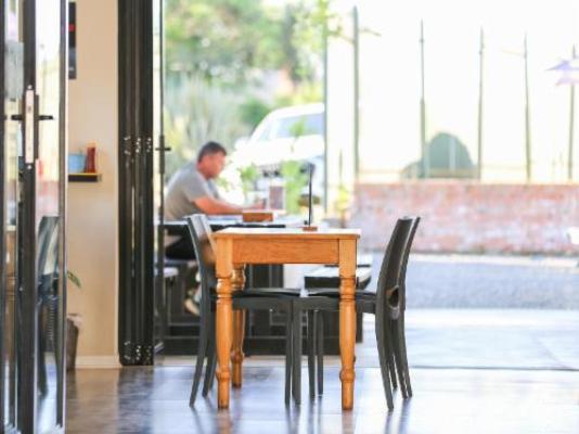 Nottingham Road Hotel - Property / Building