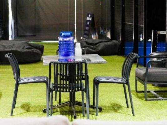 Nottingham Road Hotel - Property / Building