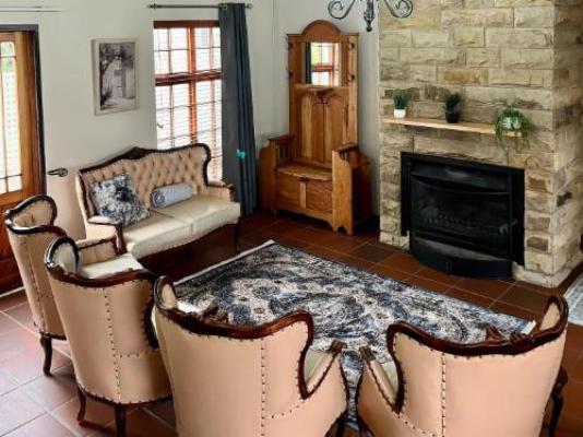 Mesnard @ Gino 6 - Living Room