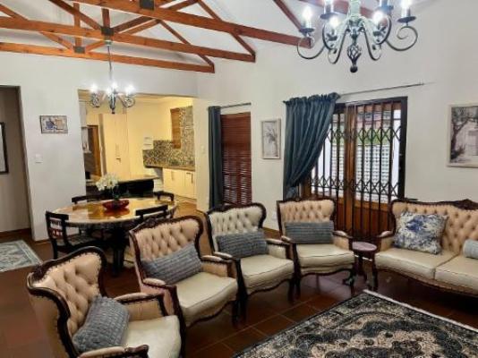 Mesnard @ Gino 6 - Living Room