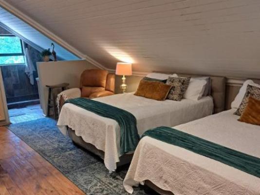 Kruger Tree Lodge - Photo of the whole room