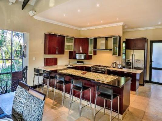 7 Lemonwood At Zimbali Luxury Villa - Kitchenette