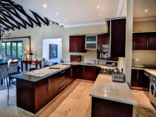 7 Lemonwood At Zimbali Luxury Villa - Kitchenette