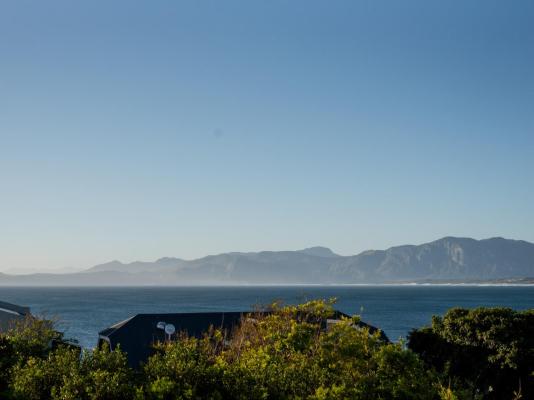 Whalesong Lodge - 253010