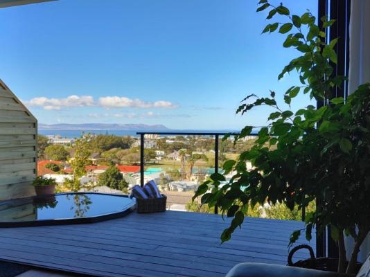 Ridge House - 253051