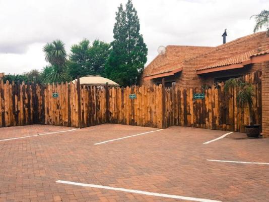 Aark Guest Lodge - 253059