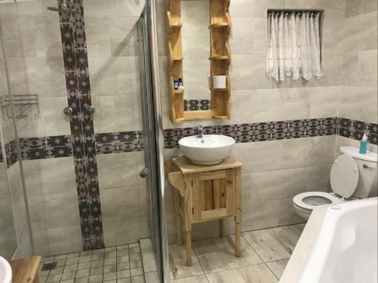 Aark Guest Lodge - 253097