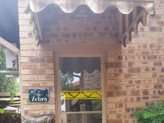 Aark Guest Lodge - 253115