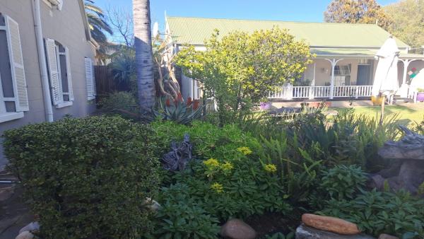 Housemartin Guest Lodge - 253140