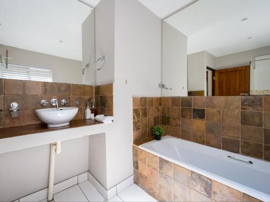 Raptors Lodge - 253267